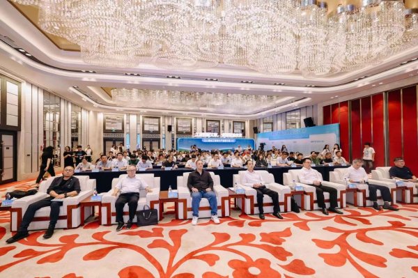 閩臺工業(yè)設計對接專場暨“中國?海峽”福建旅游產(chǎn)品工業(yè)設計大賽頒獎活動成功舉辦